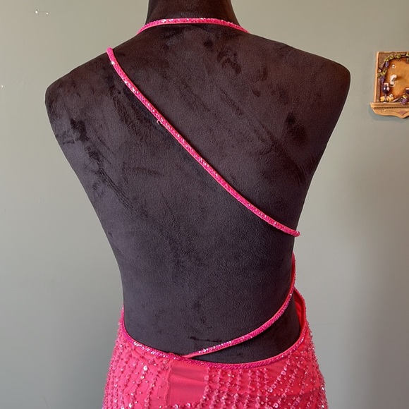 FORMAL GOWN WITH SEQUINS. - Picture 3 of 3